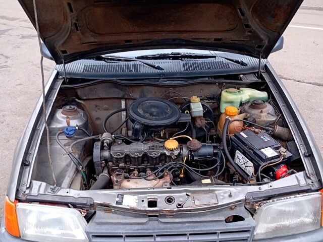 Серый Опель Кадет, объемом двигателя 1.3 л и пробегом 0 тыс. км за 1100 $, фото 3 на Automoto.ua