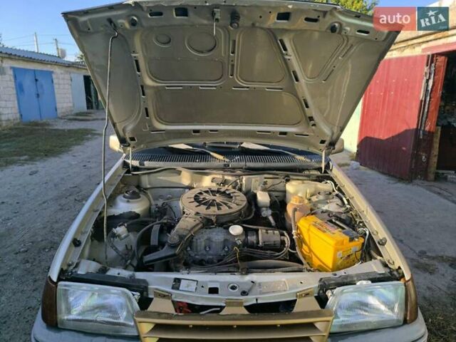 Опель Кадет 1989 в Днепре (Днепропетровске) на Automoto.ua Серый Опель Кадет, объемом двигателя 1.3 л и пробегом 850 тыс. км за 1500 $, фото 3 на Automoto.ua