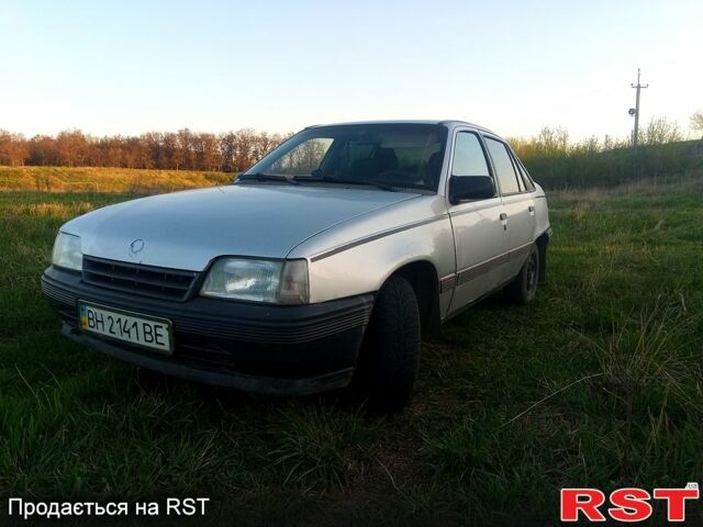 Серый Опель Кадет, объемом двигателя 14 л и пробегом 64 тыс. км за 1200 $, фото 1 на Automoto.ua