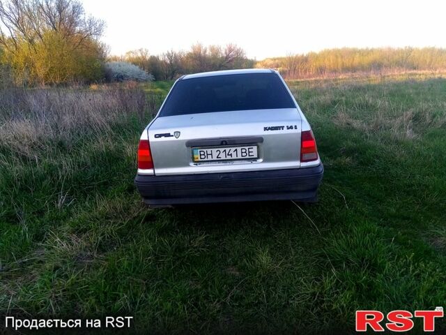Серый Опель Кадет, объемом двигателя 14 л и пробегом 64 тыс. км за 1200 $, фото 5 на Automoto.ua