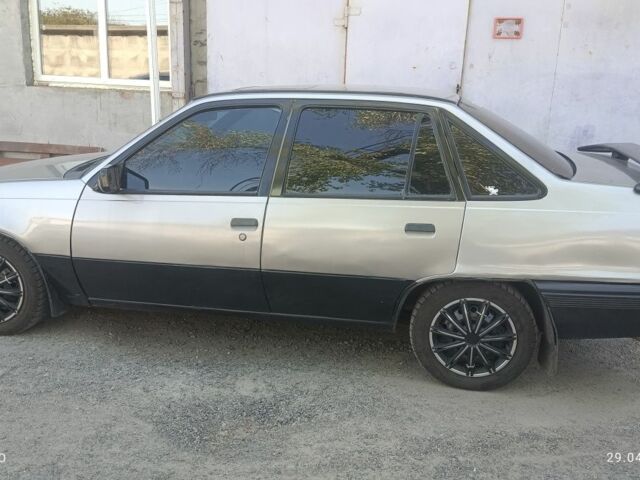 Серый Опель Кадет, объемом двигателя 0 л и пробегом 3 тыс. км за 1000 $, фото 4 на Automoto.ua