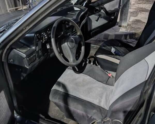 Сірий Опель Кадет, об'ємом двигуна 1.6 л та пробігом 85 тис. км за 950 $, фото 7 на Automoto.ua