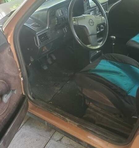 Серый Опель Кадет, объемом двигателя 1.3 л и пробегом 138 тыс. км за 680 $, фото 1 на Automoto.ua