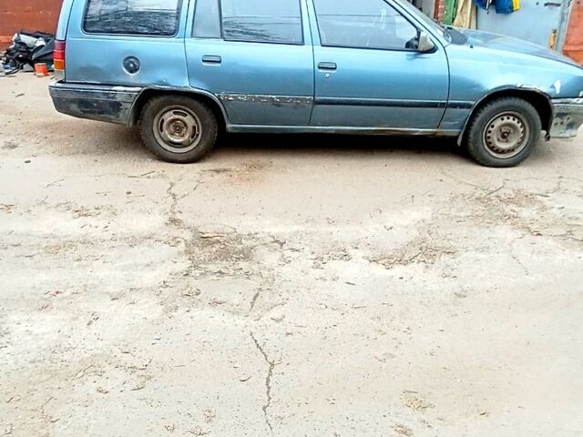 Серый Опель Кадет, объемом двигателя 1.6 л и пробегом 520 тыс. км за 1100 $, фото 1 на Automoto.ua