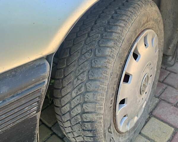 Серый Опель Кадет, объемом двигателя 1.6 л и пробегом 100 тыс. км за 900 $, фото 5 на Automoto.ua