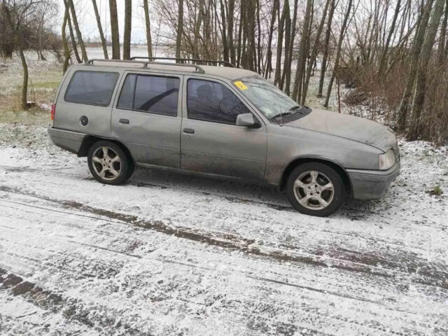 Серый Опель Кадет, объемом двигателя 2 л и пробегом 170 тыс. км за 1600 $, фото 3 на Automoto.ua