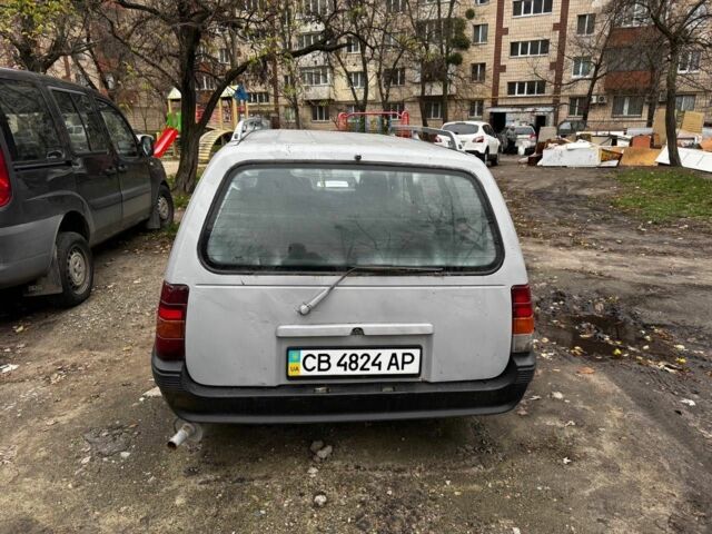 Серый Опель Кадет, объемом двигателя 0 л и пробегом 500 тыс. км за 700 $, фото 2 на Automoto.ua