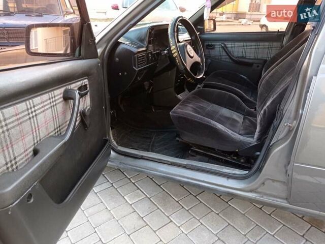 Серый Опель Кадет, объемом двигателя 0 л и пробегом 200 тыс. км за 1250 $, фото 14 на Automoto.ua