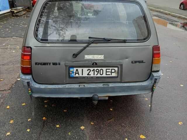 Серый Опель Кадет, объемом двигателя 0 л и пробегом 2 тыс. км за 714 $, фото 4 на Automoto.ua