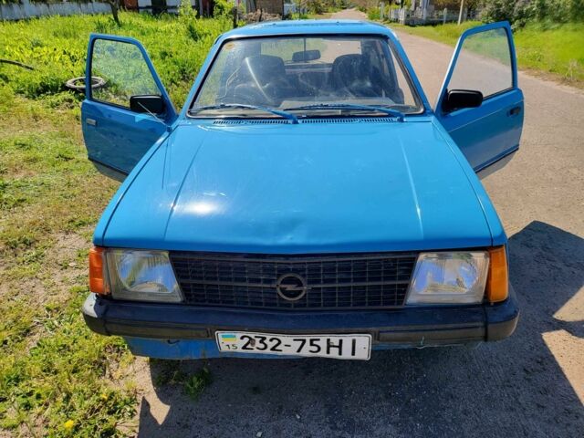Синий Опель Кадет, объемом двигателя 1.3 л и пробегом 94 тыс. км за 800 $, фото 9 на Automoto.ua