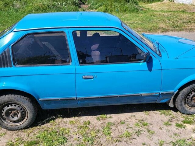 Синий Опель Кадет, объемом двигателя 1.3 л и пробегом 94 тыс. км за 800 $, фото 3 на Automoto.ua