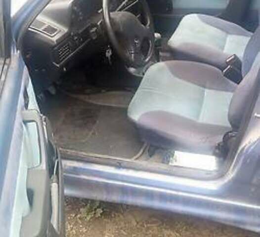 Синий Опель Кадет, объемом двигателя 1.6 л и пробегом 300 тыс. км за 950 $, фото 8 на Automoto.ua