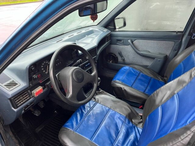 Синий Опель Кадет, объемом двигателя 1.3 л и пробегом 230 тыс. км за 1450 $, фото 6 на Automoto.ua