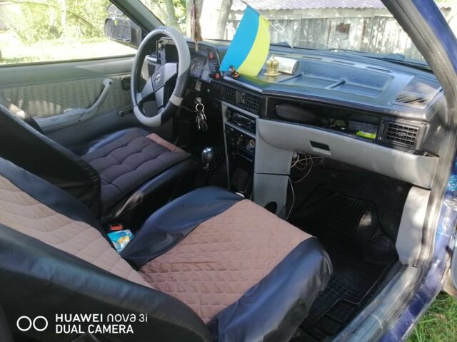 Синий Опель Кадет, объемом двигателя 1.3 л и пробегом 500 тыс. км за 750 $, фото 2 на Automoto.ua