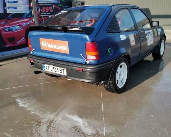 Синий Опель Кадет, объемом двигателя 2 л и пробегом 142 тыс. км за 2999 $, фото 1 на Automoto.ua