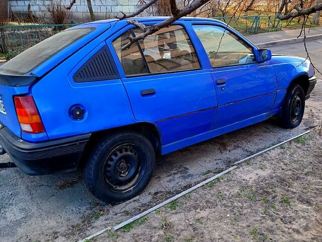 Синий Опель Кадет, объемом двигателя 1.3 л и пробегом 0 тыс. км за 1300 $, фото 1 на Automoto.ua