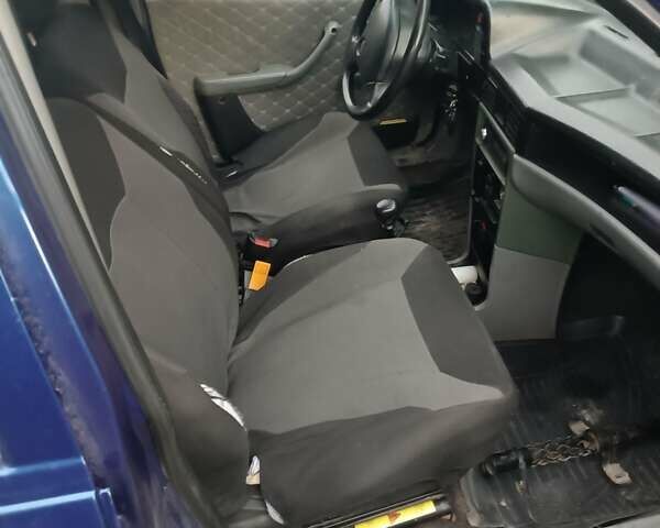 Синий Опель Кадет, объемом двигателя 1.3 л и пробегом 180 тыс. км за 800 $, фото 1 на Automoto.ua