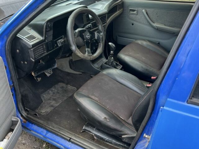 Синий Опель Кадет, объемом двигателя 2 л и пробегом 1 тыс. км за 953 $, фото 5 на Automoto.ua