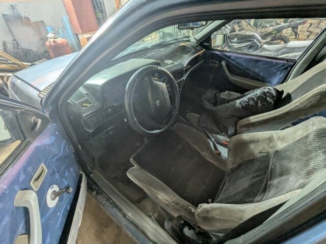 Синий Опель Кадет, объемом двигателя 1.6 л и пробегом 2 тыс. км за 500 $, фото 3 на Automoto.ua