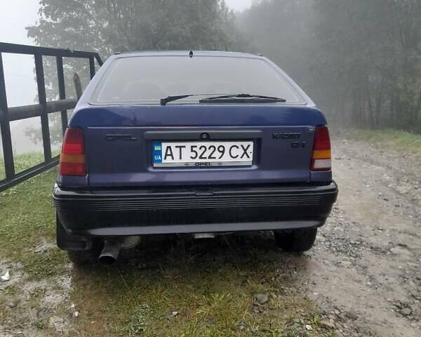 Синий Опель Кадет, объемом двигателя 1.3 л и пробегом 386 тыс. км за 720 $, фото 7 на Automoto.ua