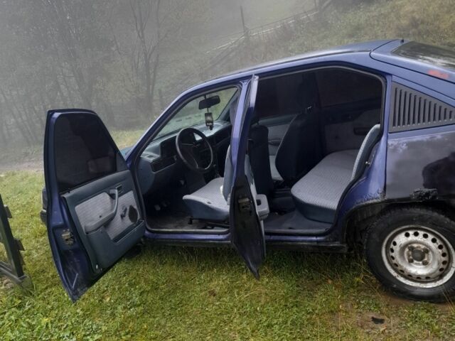 Синий Опель Кадет, объемом двигателя 1.3 л и пробегом 386 тыс. км за 700 $, фото 2 на Automoto.ua