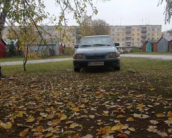 Синій Опель Кадет, об'ємом двигуна 1.3 л та пробігом 96 тис. км за 1500 $, фото 2 на Automoto.ua