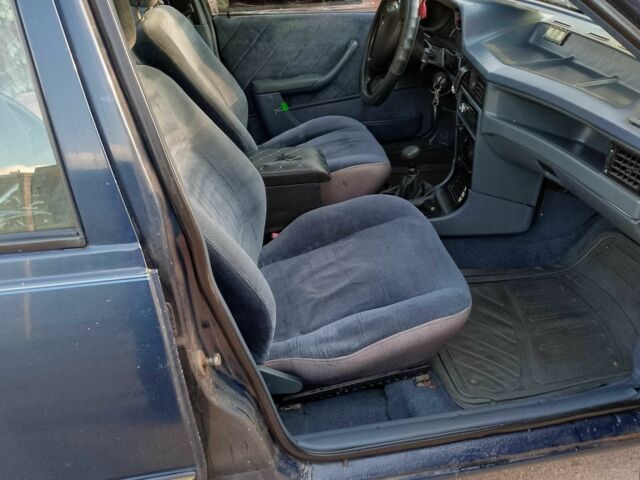 Опель Кадет 1991 в Черновцах на Automoto.ua Синий Опель Кадет, объемом двигателя 1.6 л и пробегом 100 тыс. км за 2200 $, фото 5 на Automoto.ua
