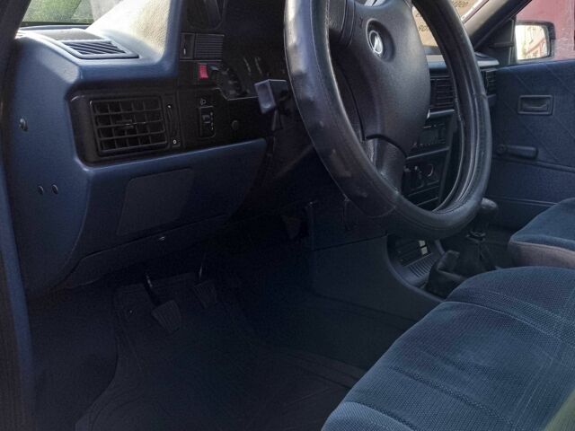 Опель Кадет 1991 в Черновцах на Automoto.ua Синий Опель Кадет, объемом двигателя 1.6 л и пробегом 100 тыс. км за 2200 $, фото 6 на Automoto.ua