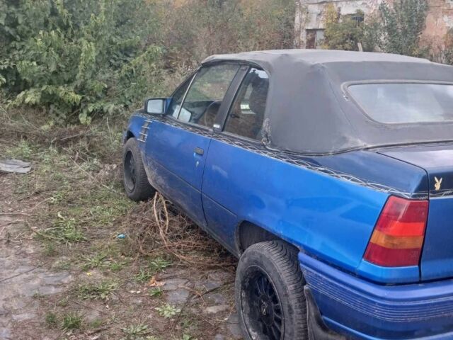 Синій Опель Кадет, об'ємом двигуна 0 л та пробігом 35 тис. км за 800 $, фото 4 на Automoto.ua