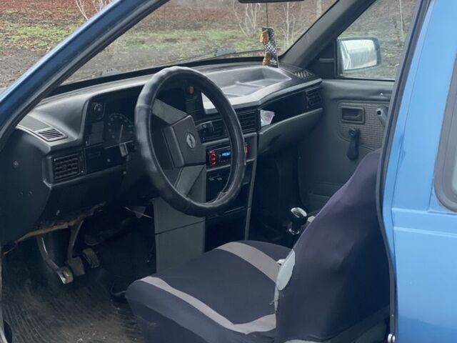 Синій Опель Кадет, об'ємом двигуна 1.3 л та пробігом 85 тис. км за 900 $, фото 9 на Automoto.ua