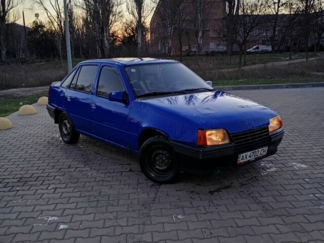 Синій Опель Кадет, об'ємом двигуна 6 л та пробігом 10 тис. км за 286 $, фото 2 на Automoto.ua
