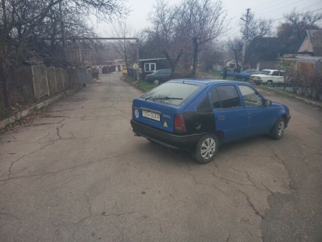 Синій Опель Кадет, об'ємом двигуна 1.3 л та пробігом 100 тис. км за 710 $, фото 7 на Automoto.ua