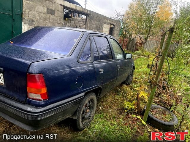 Синий Опель Кадет, объемом двигателя 1.3 л и пробегом 300 тыс. км за 1000 $, фото 6 на Automoto.ua