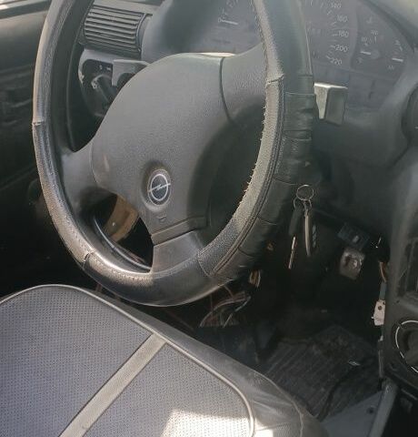 Синий Опель Кадет, объемом двигателя 1 л и пробегом 100 тыс. км за 287 $, фото 3 на Automoto.ua