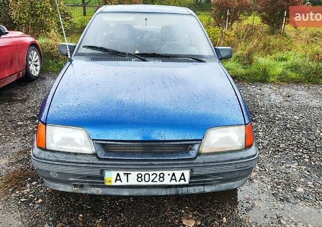 Синий Опель Кадет, объемом двигателя 1.7 л и пробегом 365 тыс. км за 950 $, фото 1 на Automoto.ua