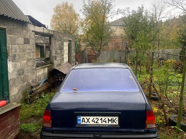Синий Опель Кадет, объемом двигателя 1.3 л и пробегом 300 тыс. км за 1000 $, фото 5 на Automoto.ua