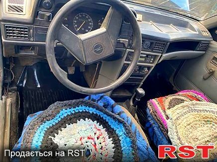 Синий Опель Кадет, объемом двигателя 1.3 л и пробегом 0 тыс. км за 1200 $, фото 3 на Automoto.ua
