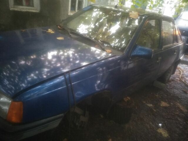 Синий Опель Кадет, объемом двигателя 1.3 л и пробегом 11 тыс. км за 600 $, фото 3 на Automoto.ua