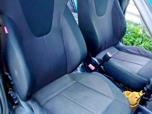 Синий Опель Кадет, объемом двигателя 1.2 л и пробегом 0 тыс. км за 850 $, фото 4 на Automoto.ua