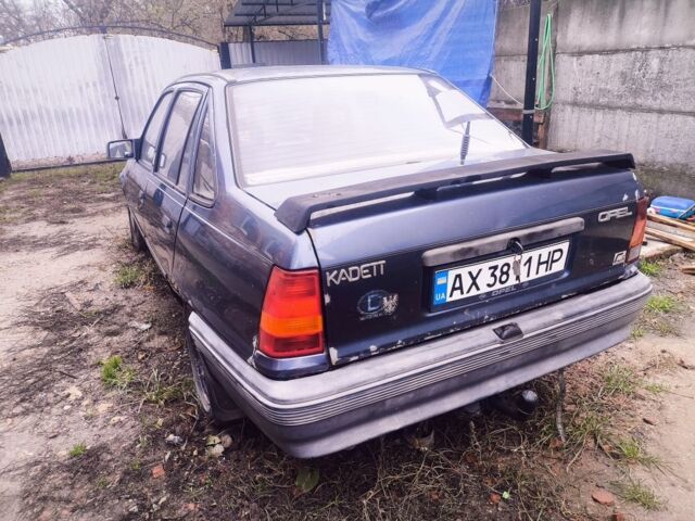 Синий Опель Кадет, объемом двигателя 1.3 л и пробегом 900 тыс. км за 592 $, фото 3 на Automoto.ua