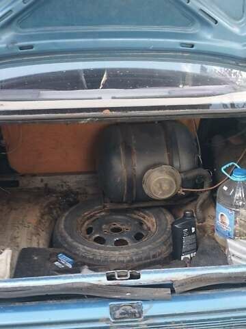 Синий Опель Кадет, объемом двигателя 1.6 л и пробегом 330 тыс. км за 400 $, фото 2 на Automoto.ua