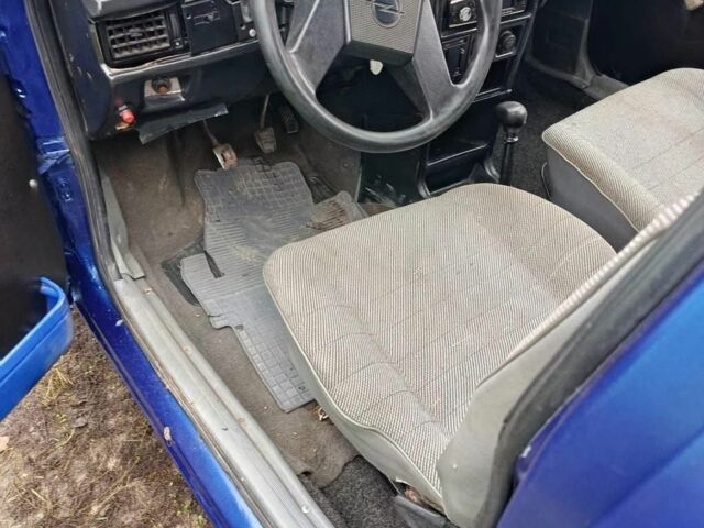 Синий Опель Кадет, объемом двигателя 0 л и пробегом 150 тыс. км за 1350 $, фото 1 на Automoto.ua