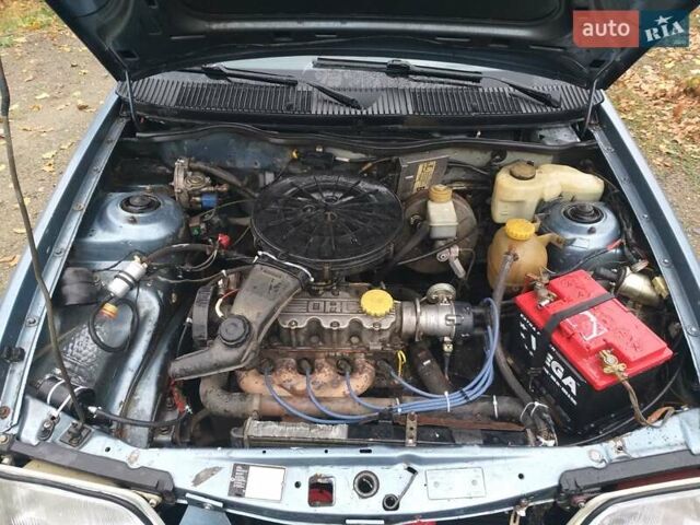 Синий Опель Кадет, объемом двигателя 1.3 л и пробегом 80 тыс. км за 1000 $, фото 1 на Automoto.ua