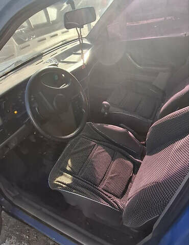 Синий Опель Кадет, объемом двигателя 1.3 л и пробегом 158 тыс. км за 550 $, фото 3 на Automoto.ua