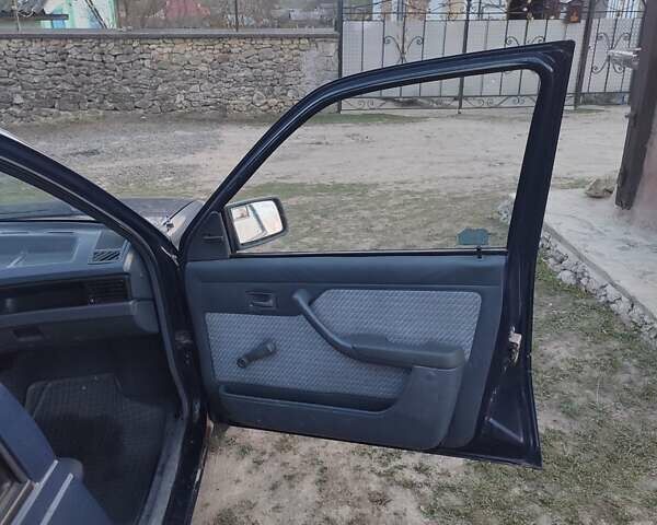 Синий Опель Кадет, объемом двигателя 1.39 л и пробегом 150 тыс. км за 900 $, фото 6 на Automoto.ua
