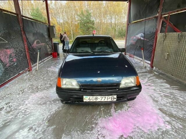 Синий Опель Кадет, объемом двигателя 1.6 л и пробегом 300 тыс. км за 452 $, фото 3 на Automoto.ua