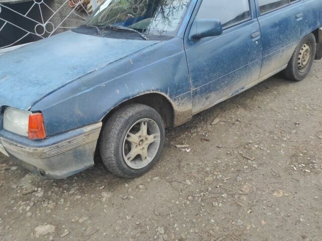 Синий Опель Кадет, объемом двигателя 0 л и пробегом 2 тыс. км за 500 $, фото 2 на Automoto.ua