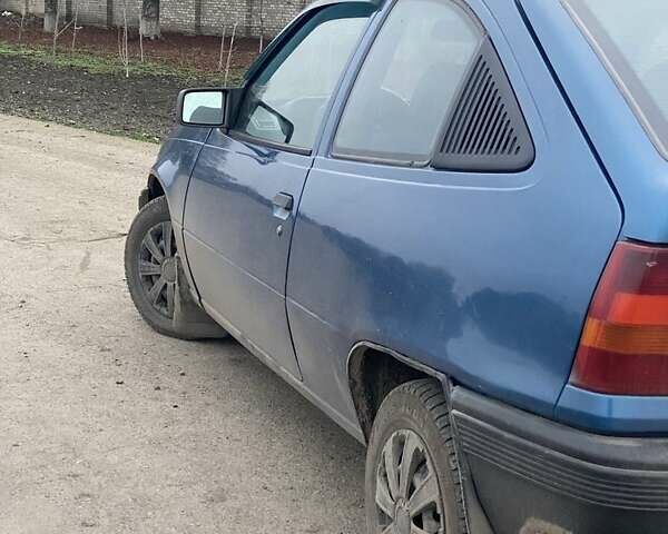 Синий Опель Кадет, объемом двигателя 1.3 л и пробегом 85 тыс. км за 900 $, фото 3 на Automoto.ua
