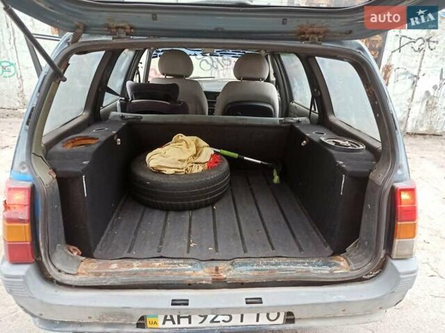 Синий Опель Кадет, объемом двигателя 1.3 л и пробегом 223 тыс. км за 1000 $, фото 10 на Automoto.ua