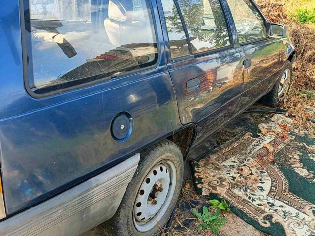 Синий Опель Кадет, объемом двигателя 0 л и пробегом 3 тыс. км за 301 $, фото 3 на Automoto.ua